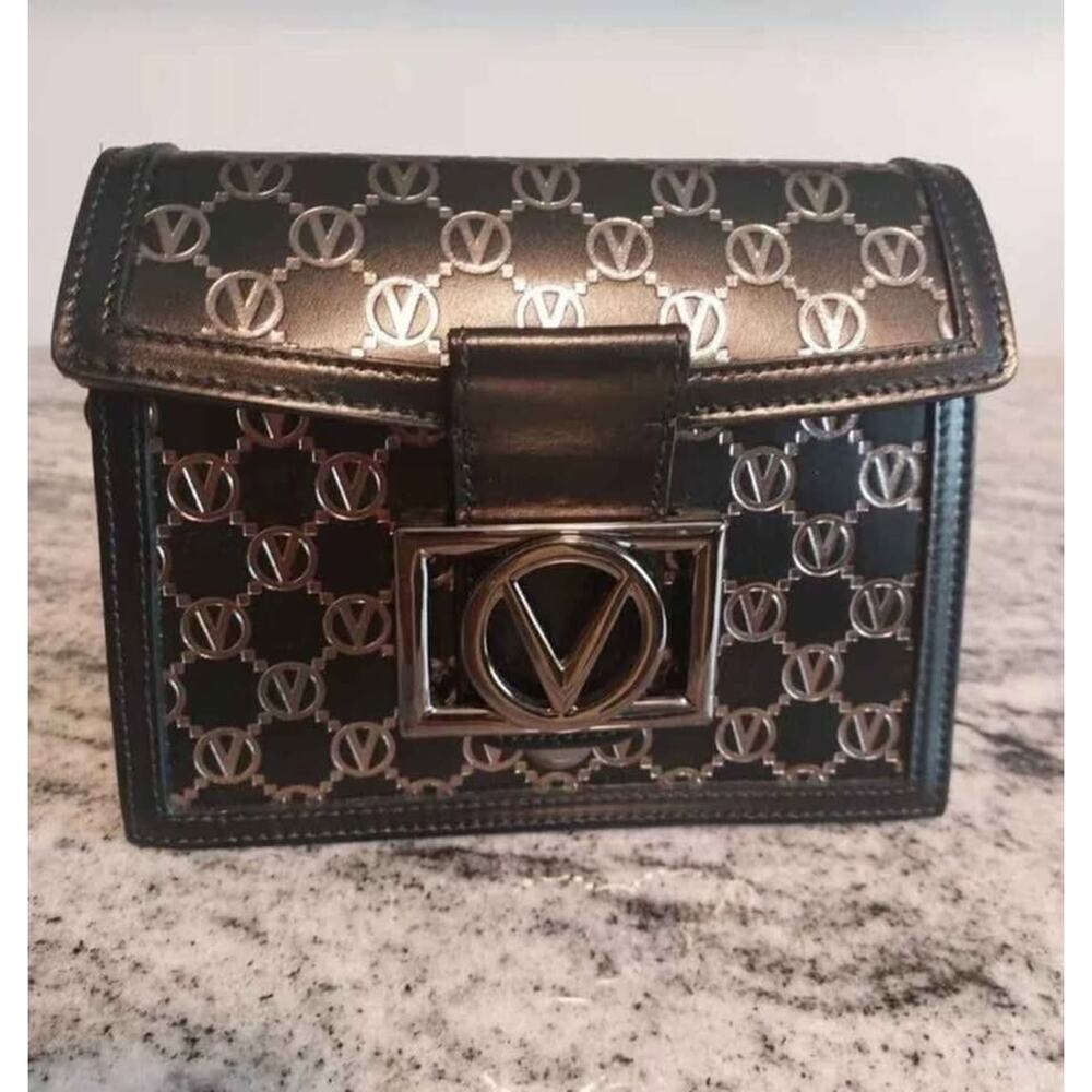 Valentino Monogram Purse-Excellent Condition-With yellow bag for protection